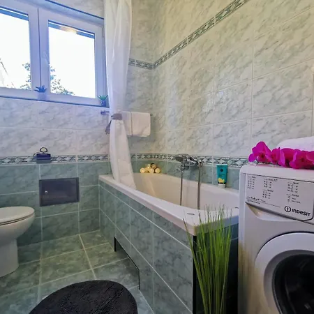 Lionel Διαμέρισμα Σπλιτ